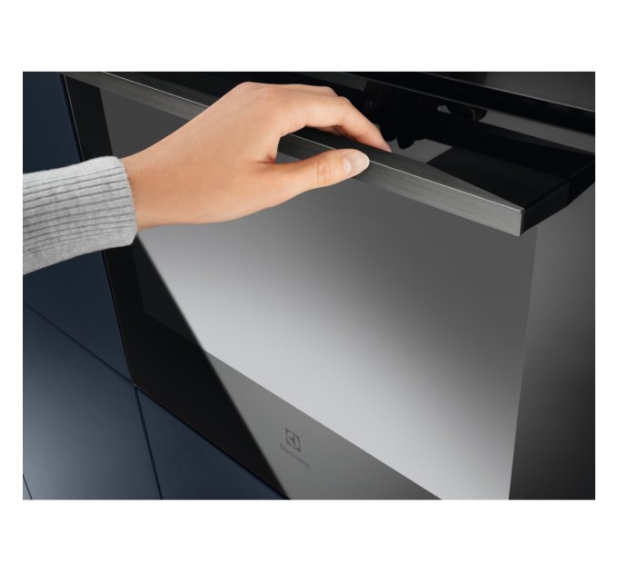 Духова шафа Electrolux EOE8P39WV