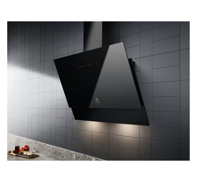 Витяжка кухонна Electrolux LFV616K