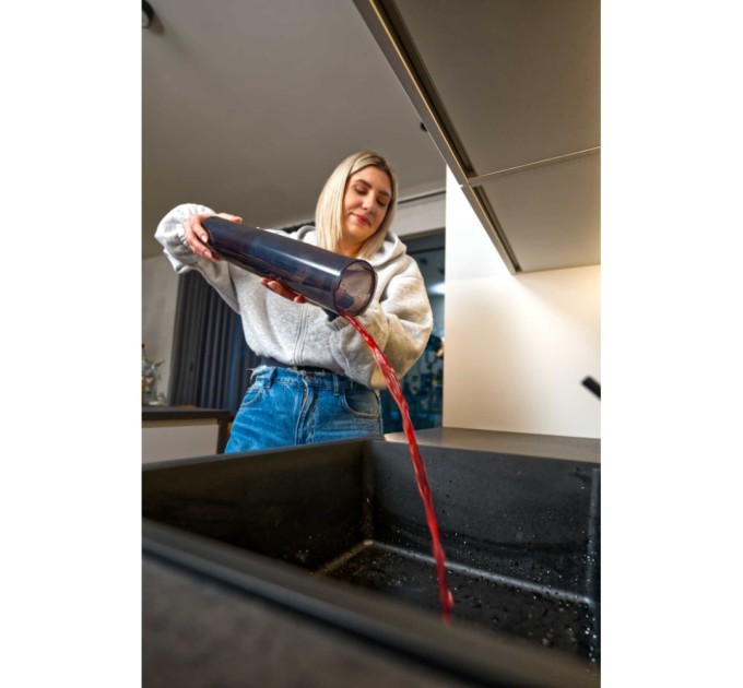 Пилосос Sencor SVW8872