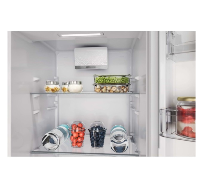 Холодильник Whirlpool WHSD18A013C1