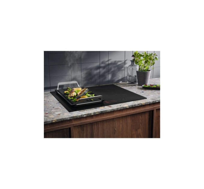 Варочна поверхня Electrolux EIS62453IZ