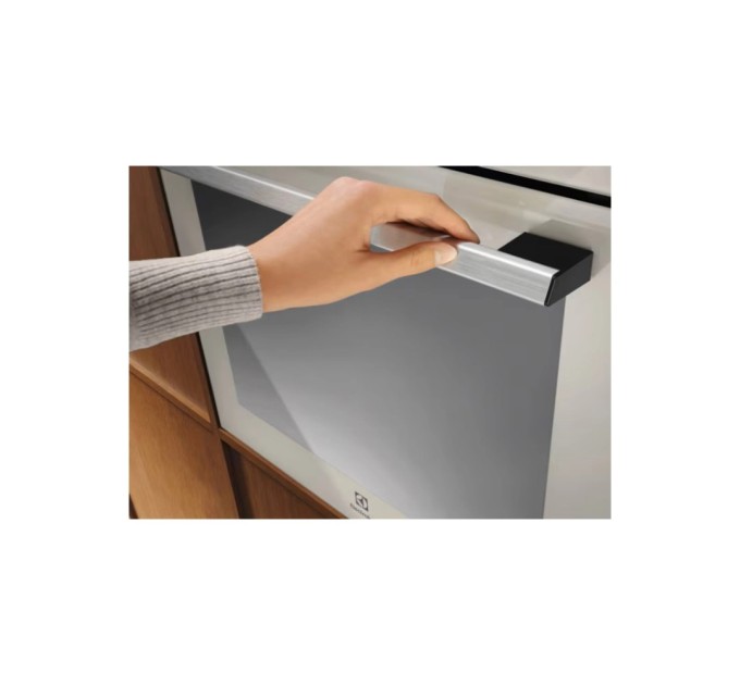 Духова шафа Electrolux LOE8F38S