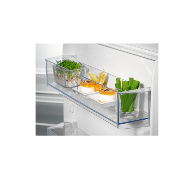 Холодильник Electrolux ERD6DE18S4