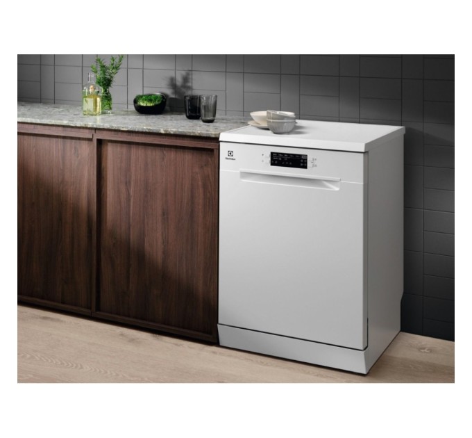 Посудомийна машина Electrolux ESA47210SW