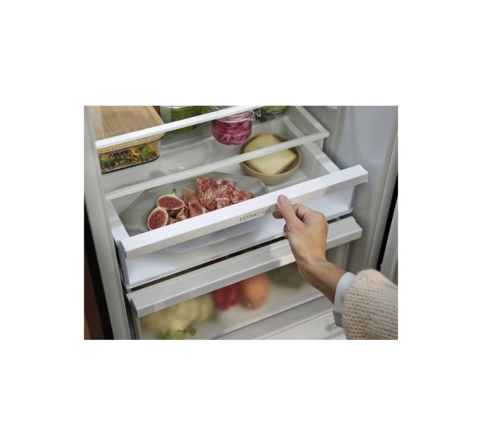 Холодильник Electrolux LNT7ME36X3