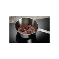 Варочна поверхня Electrolux EIS77453