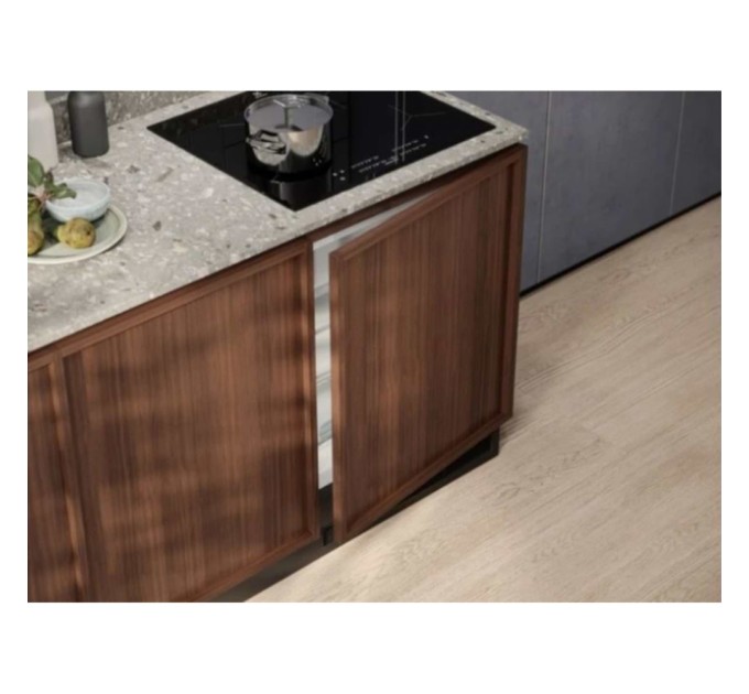 Холодильник Electrolux LXB2AE82S