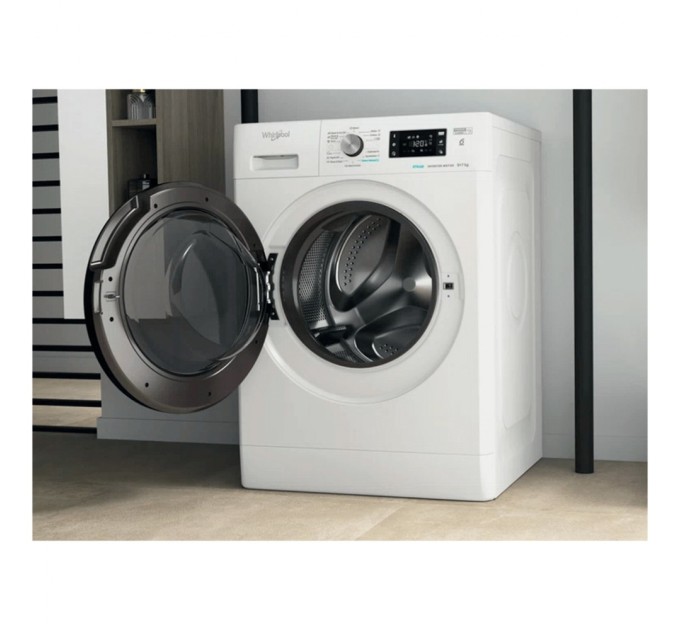 Стиральная машина Whirlpool FFWDB976258BVUA